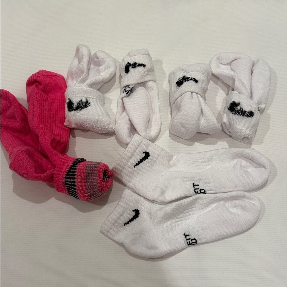 Nike Pink and White Ankle Socks Collection
